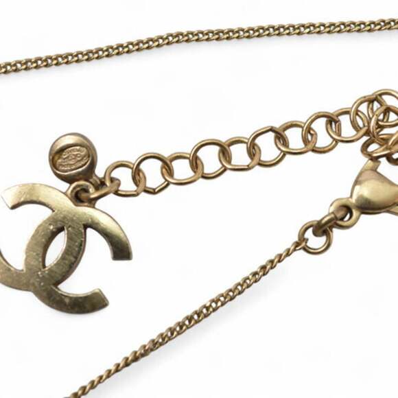 CHANEL Authentic Pink Pearl Necklace - Picture 7 of 7